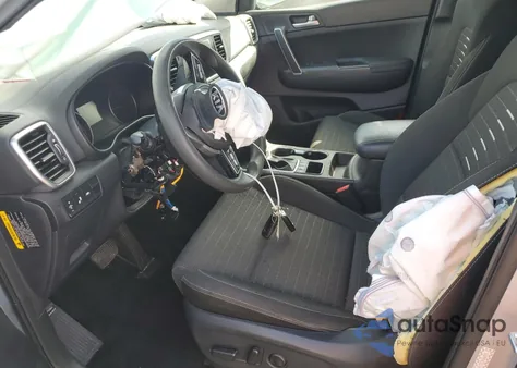 2020 Kia Sportage Lx z USA, uszkodzony, nr VIN KNDPMCAC3L7642589